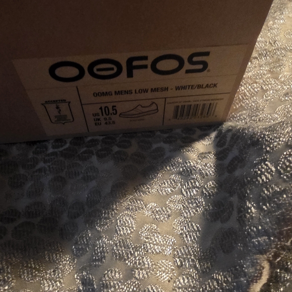 OOFOS Mens Low Mesh Sneakers Size 10.5